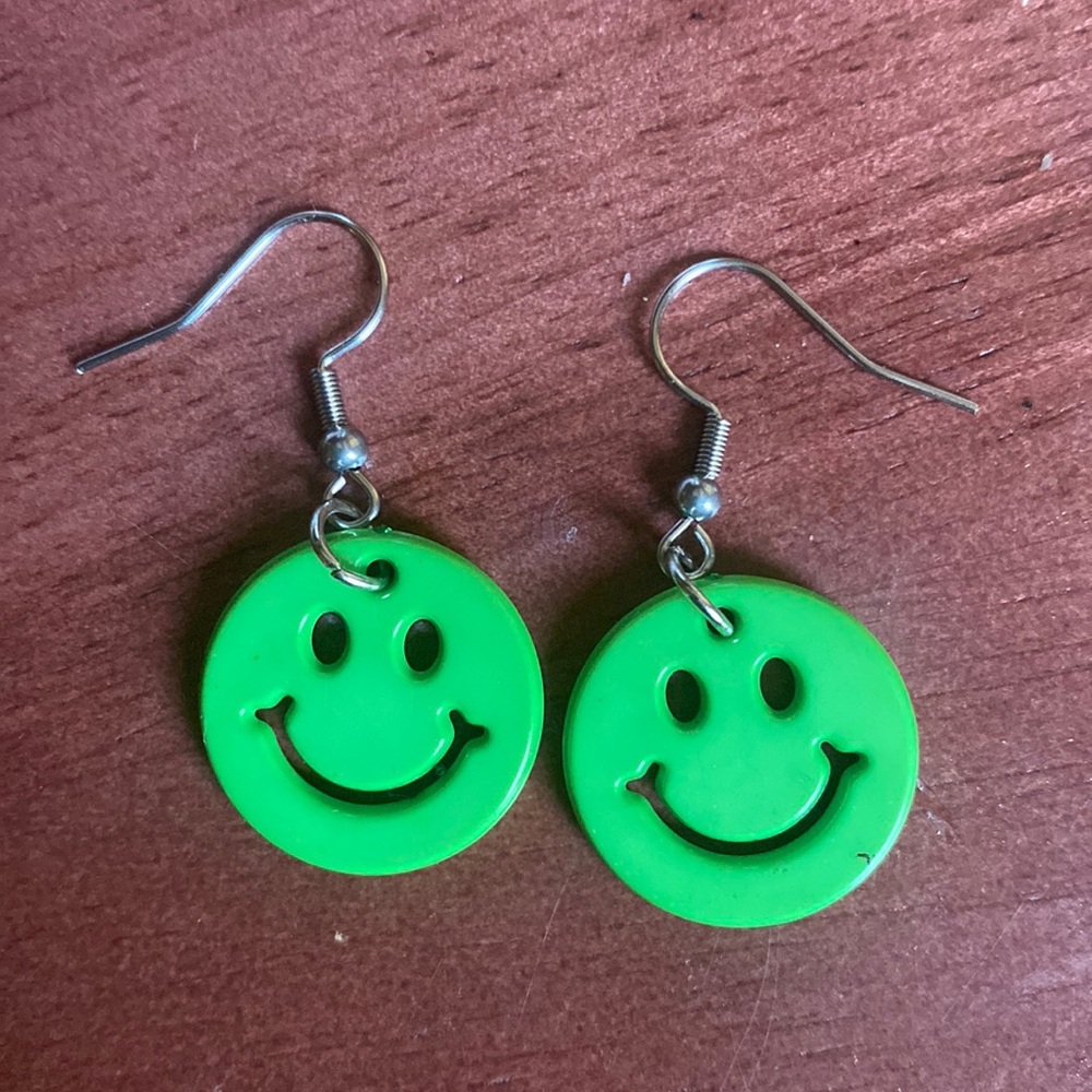 Light green smiley face earrings!